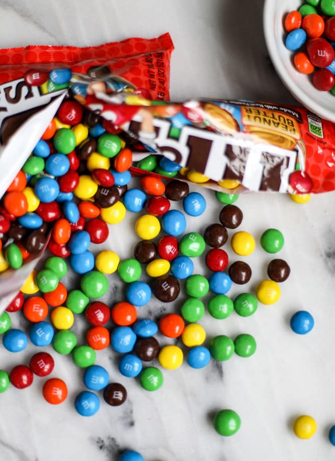 chocolate bark halloween brownies I howsweeteats.com