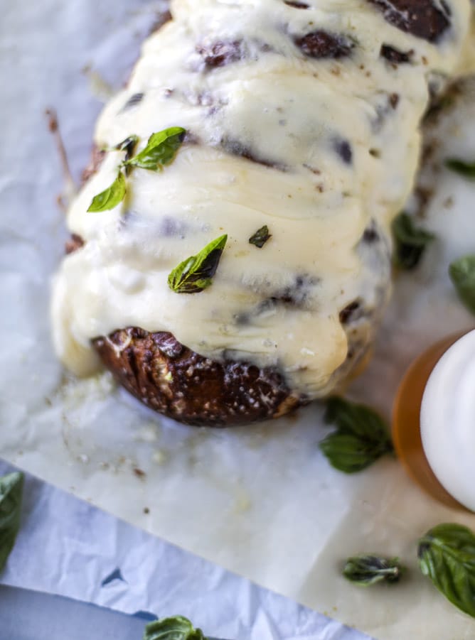 beer cheese soft pretzel garlic bread I howsweeteats.com