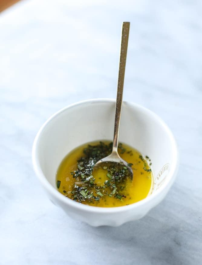 crispy buttered rosemary smashed potatoes with burrata I howsweeteats.com