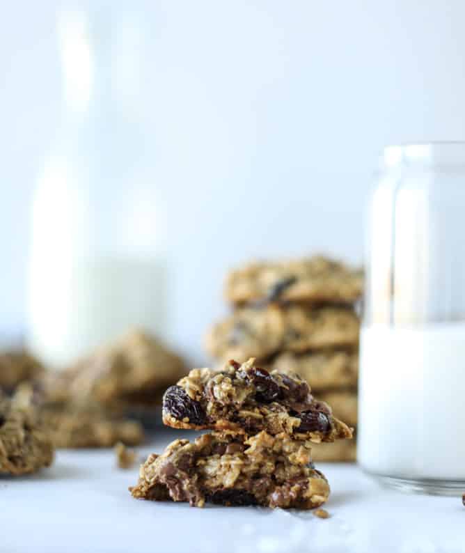 bourbon soaked cherry oatmeal chocolate chip cookies I howsweeteats.com