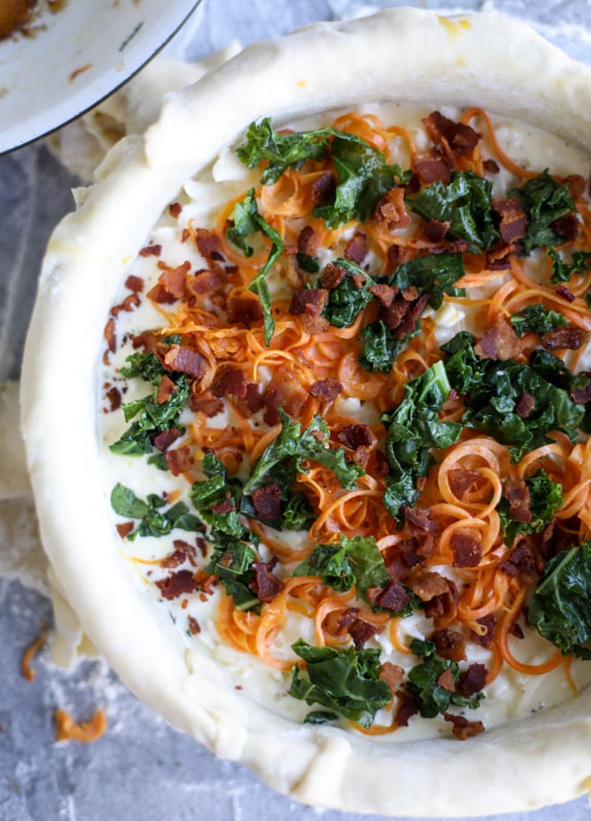 spiralized sweet potato, kale and bacon quiche I howsweeteats.com