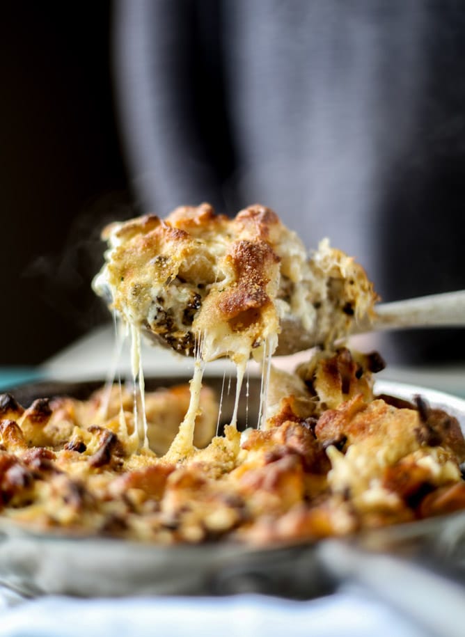 roasted cauliflower shells and cheese I howsweeteats.com