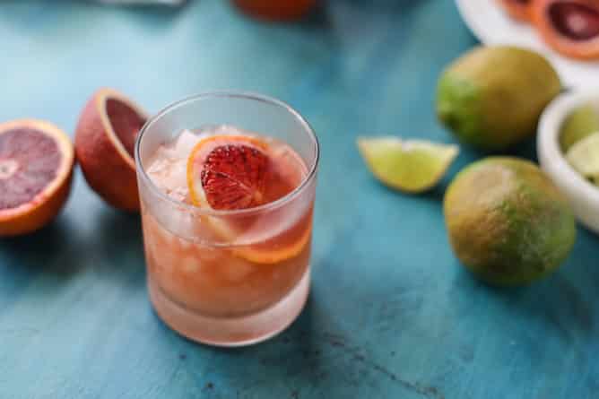 blood orange tequila fizz I howsweeteats.com