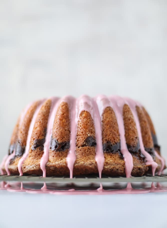 This blood orange coffee cake is made with greek yogurt and the most delicious blood orange glaze! Perfect for a winter breakfast or brunch! I howsweeteats.com #bloodorange #coffeecake