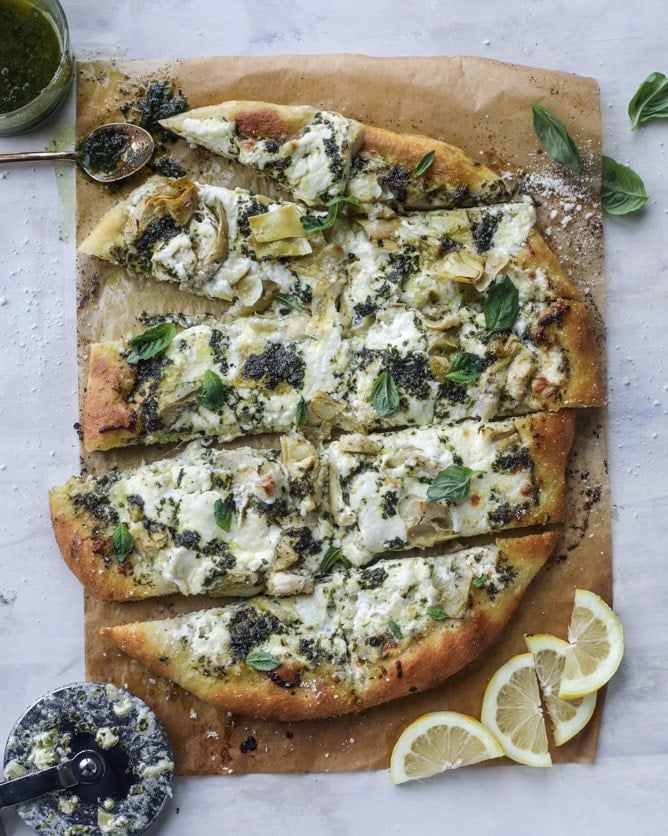 artichoke burrata pizza with lemon basil pesto I howsweeteats.com