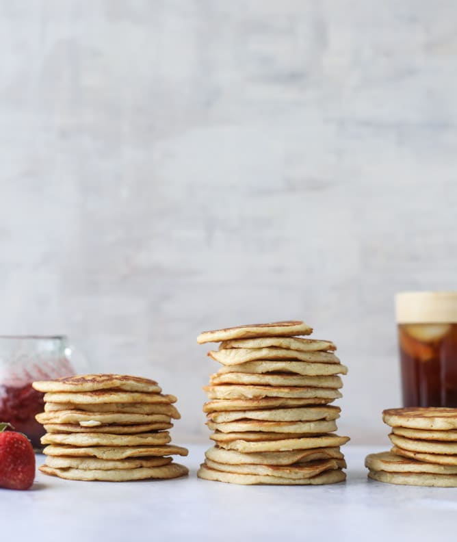 mini coconut ricotta pancakes with strawberry syrup I howsweeteats.com