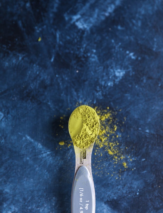 matcha ginger kombucha fizz I howsweeteats.com