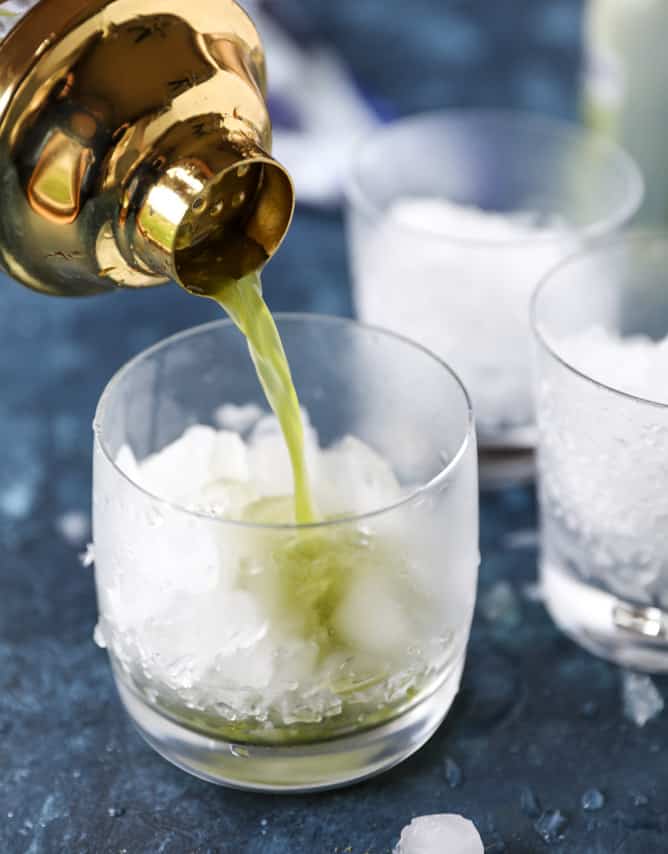 matcha ginger kombucha fizz I howsweeteats.com