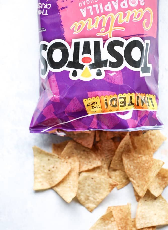 passionfruit strawberry salsa I howsweeteats.com