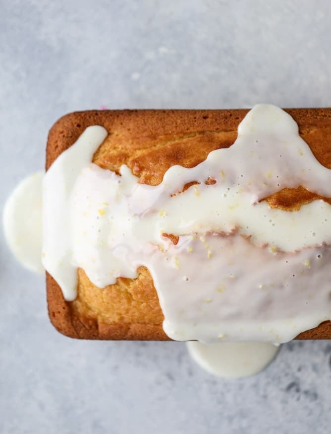 greek yogurt lemon loaf I howsweeteats.com