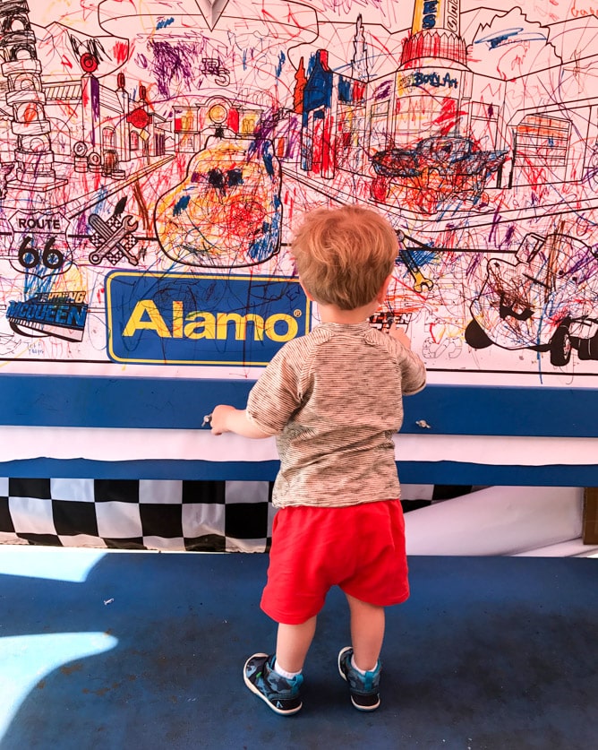 max moments I howsweeteats.com