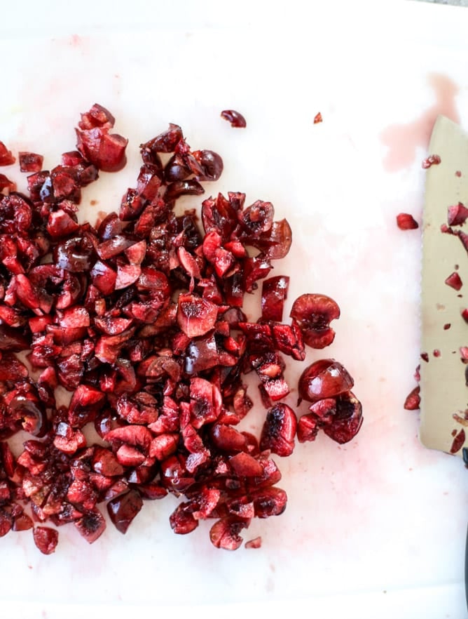 pulled pork sandwiches with cherry chipotle BBQ sauce I howsweeteats.com