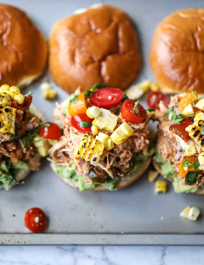pulled chicken guacamole sliders with grilled corn pico I howsweeteats.com