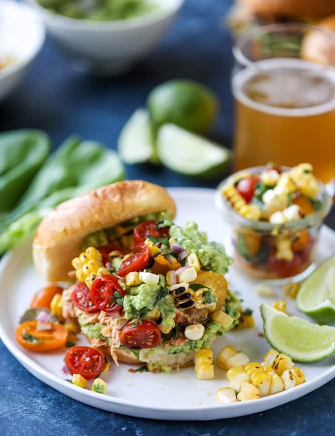 pulled chicken guacamole sliders with grilled corn pico I howsweeteats.com