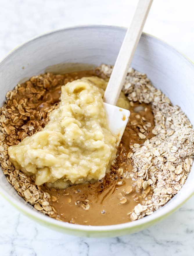 peanut butter and jelly breakfast cookies I howsweeteats.com