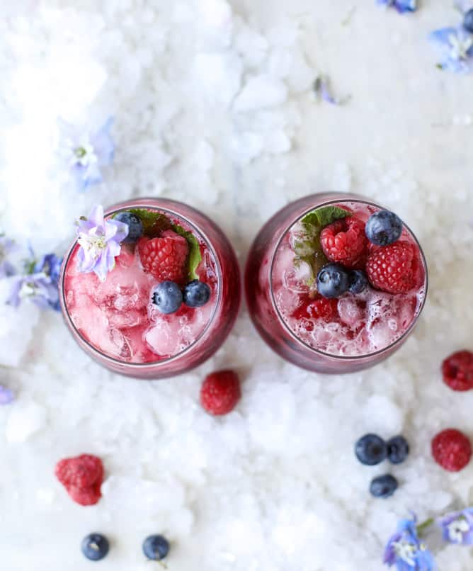 honey berry kombucha smash I howsweeteats.com