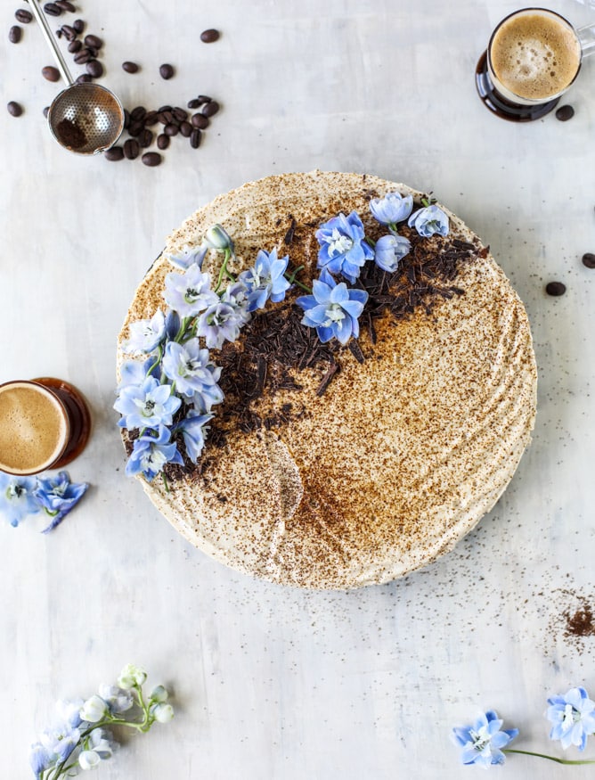 no bake greek yogurt cheesecake I howsweeteats.com