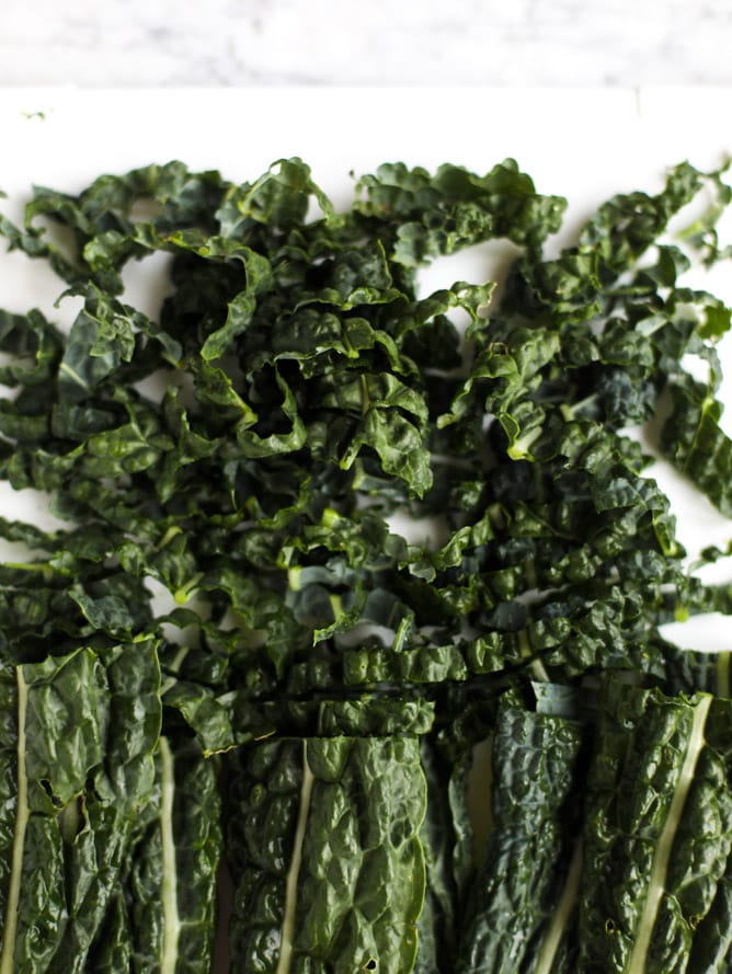 harvest honeycrisp kale salad I howsweeteats.com