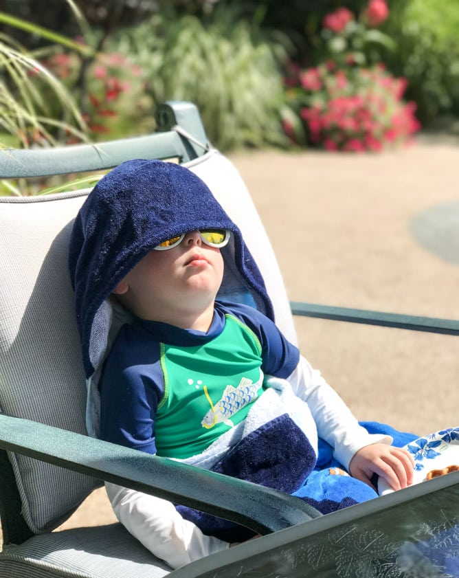 max moments I howsweeteats.com