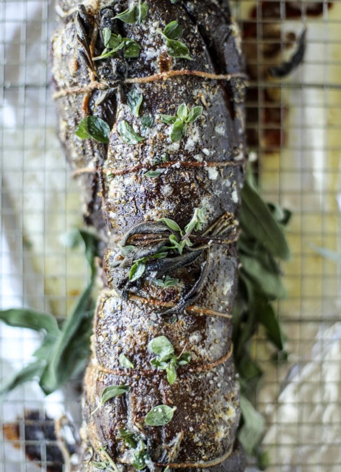 herb and butter roasted beef tenderloin I howsweeteats.com #beef #tenderloin #christmas #holidays #filet