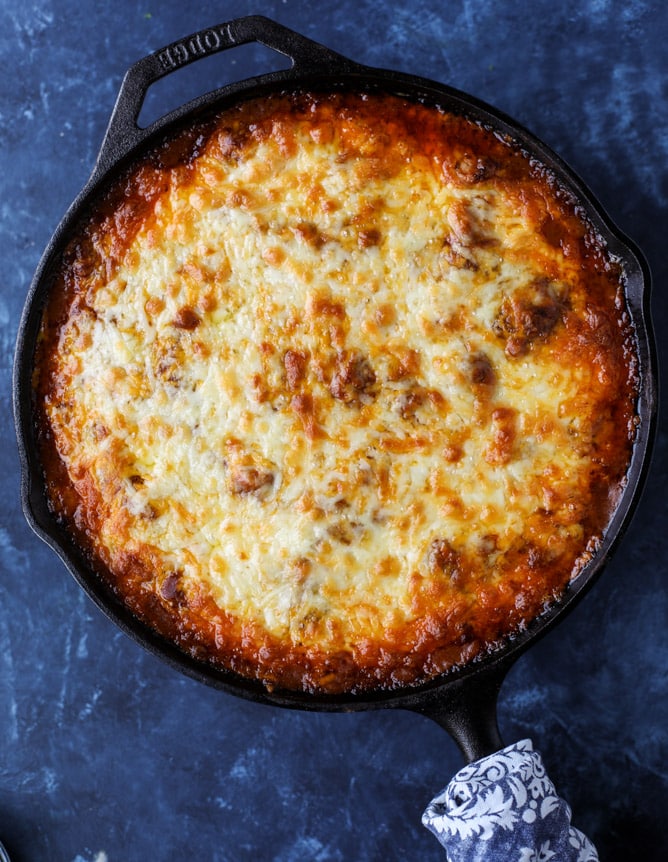 cheesy chicken tamale pie I howsweeteats.com