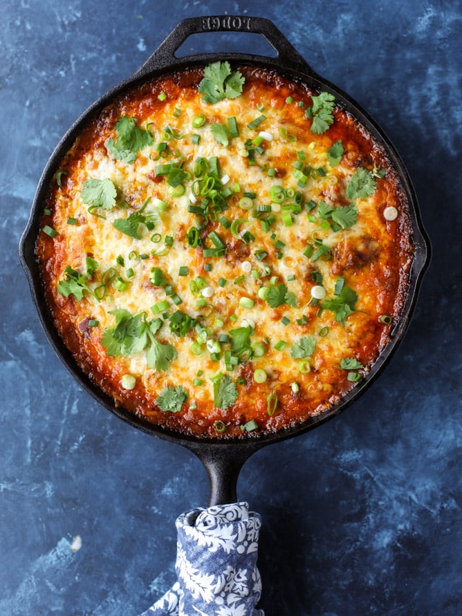 cheesy chicken tamale pie I howsweeteats.com