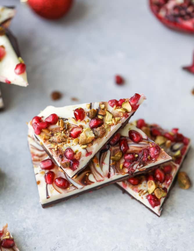 pomegranate pistachio swirled chocolate bark I howsweeteats.com #chocolate #bark #pomegranate #pistachio #christmas