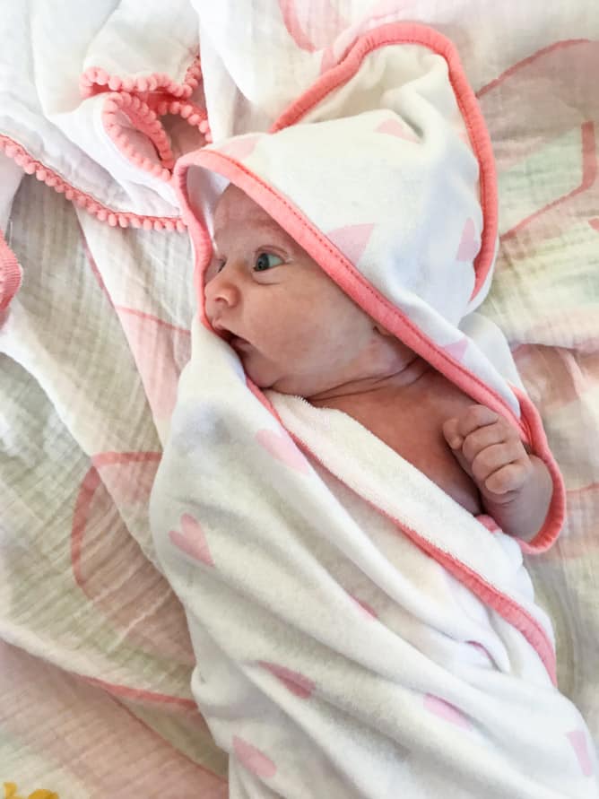 emilia at 4 weeks I howsweeteats.com