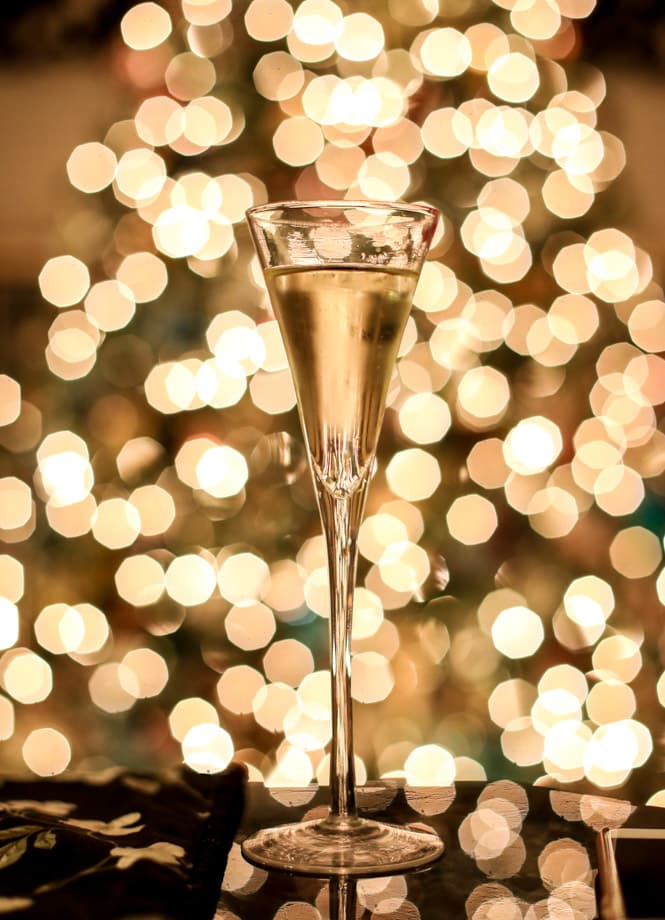 cocktails and snacks for new year's eve I howsweeteats.com