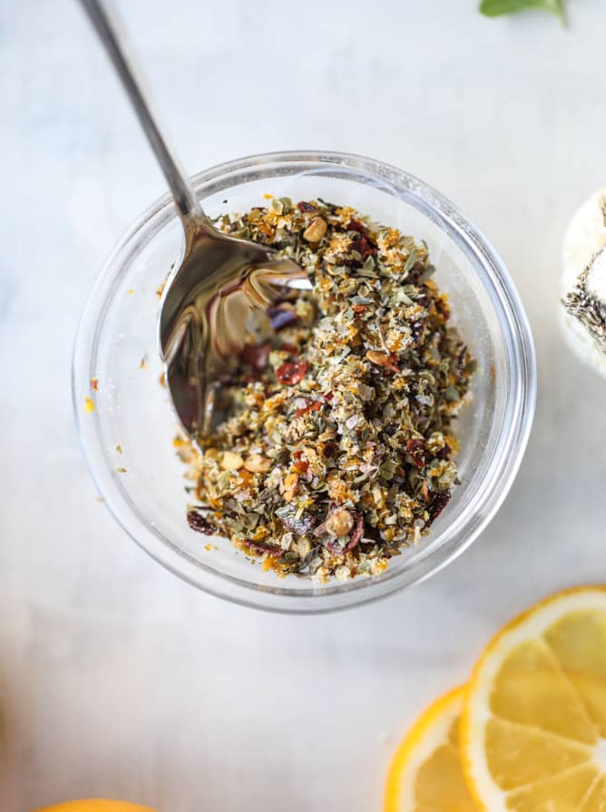 meyer lemon roasted chicken I howsweeteats.com #chicken #lemon #roastedchicken #healthy #meyerlemon