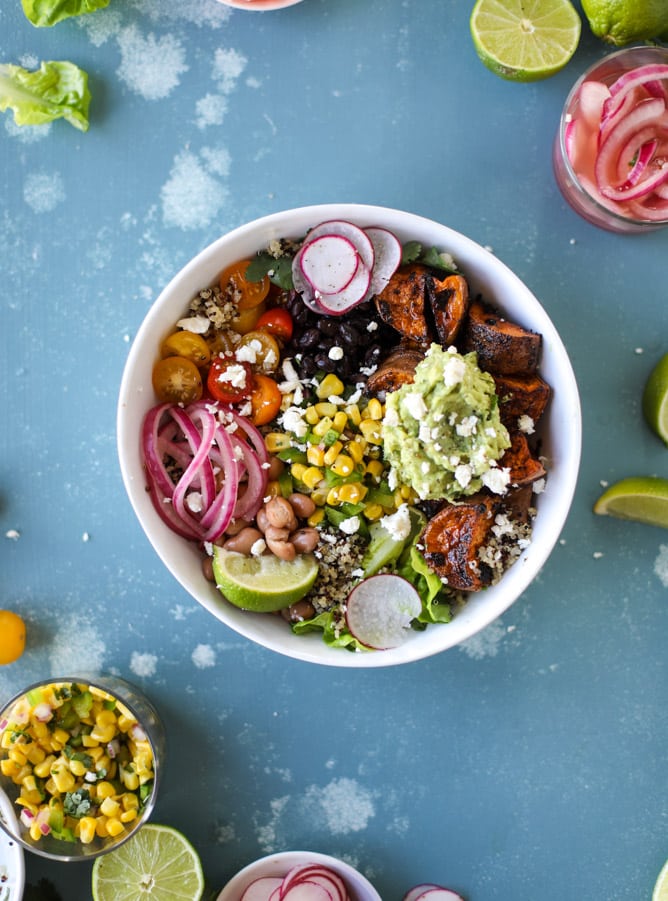 chipotle caramel sweet potato burrito bowls I howsweeteats.com #burritobowls #vegetarian #quinoa #sweetpotatoes