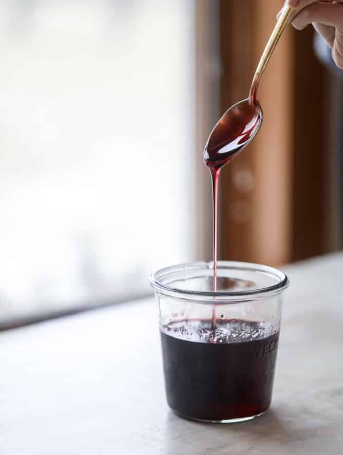 cabernet chocolate lattes I howsweeteats.com #redwine #coffee #latte #valentinesday #chocolate