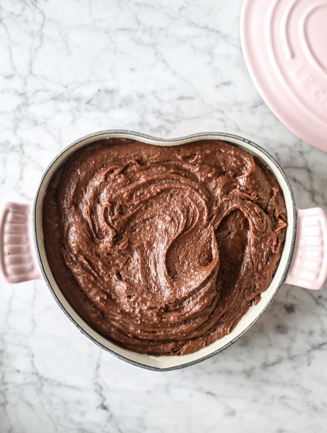 amaretto brownies I howsweeteats.com #brownies #chocolate #amaretto #almond #valentinesday