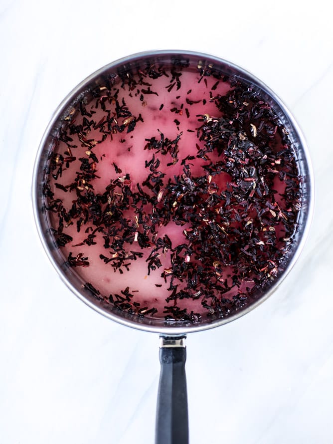 rosé hibiscus mimosas I howsweeteats.com #champagne #mimosa #rose #hibiscus #cocktail