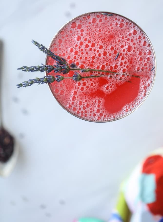 rosé hibiscus mimosas I howsweeteats.com #champagne #mimosa #rose #hibiscus #cocktail