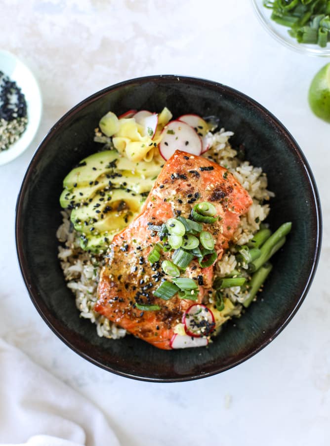 butter salmon rice bowls I howsweeteats.com #salmon #rice #bowls #seafood #healthy