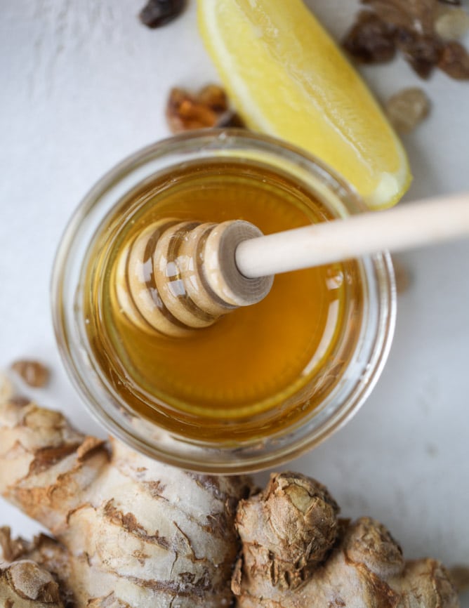 homemade starbucks medicine ball I howsweeteats.com #medicinball #tea #starbucks #citrushoneytea