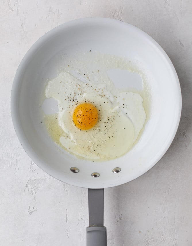 tortilla eggs I howsweeteats.com #eggs #breakfast #tortillas