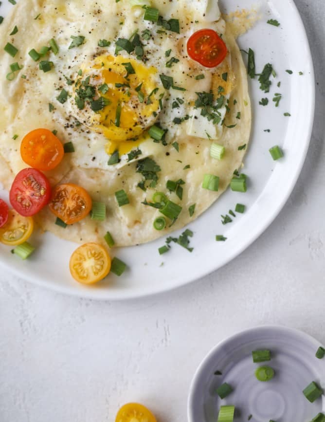 tortilla eggs I howsweeteats.com #eggs #breakfast #tortillas