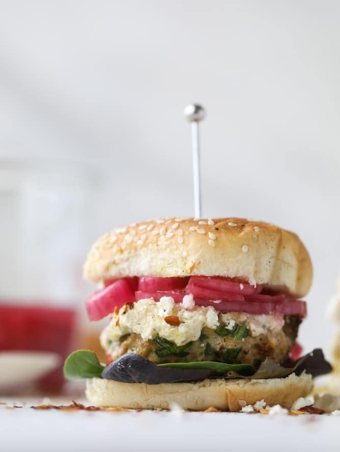 mediterranean turkey burgers with artichoke feta spread I howsweeteats.com #turkey #burgers #healthy #feta #spinach