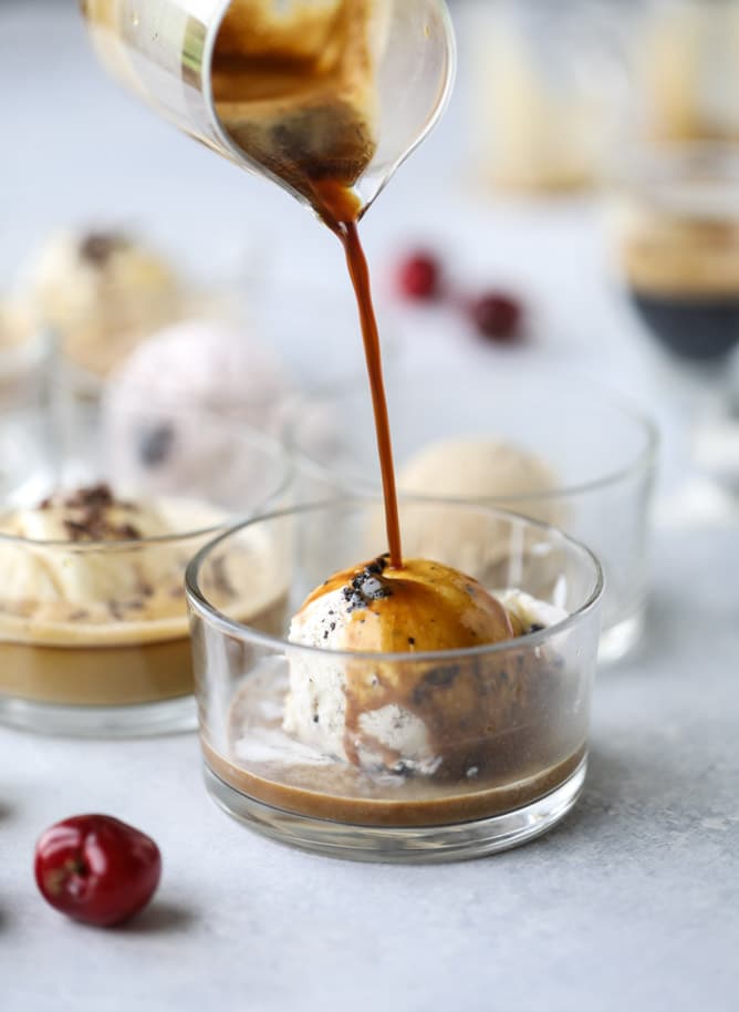 the pretty dish book club - july I howsweeteats.com