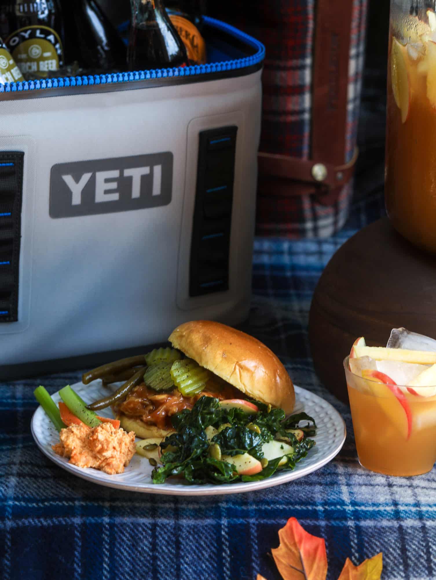 These are the best tailgating recipes right here! This tailgating menu contains some of the most popular recipes that are easily made ahead of time and taste delicious. Huge crowd pleasers for football season! I howsweeteats.com #tailgating #football #season #recipes #party #food