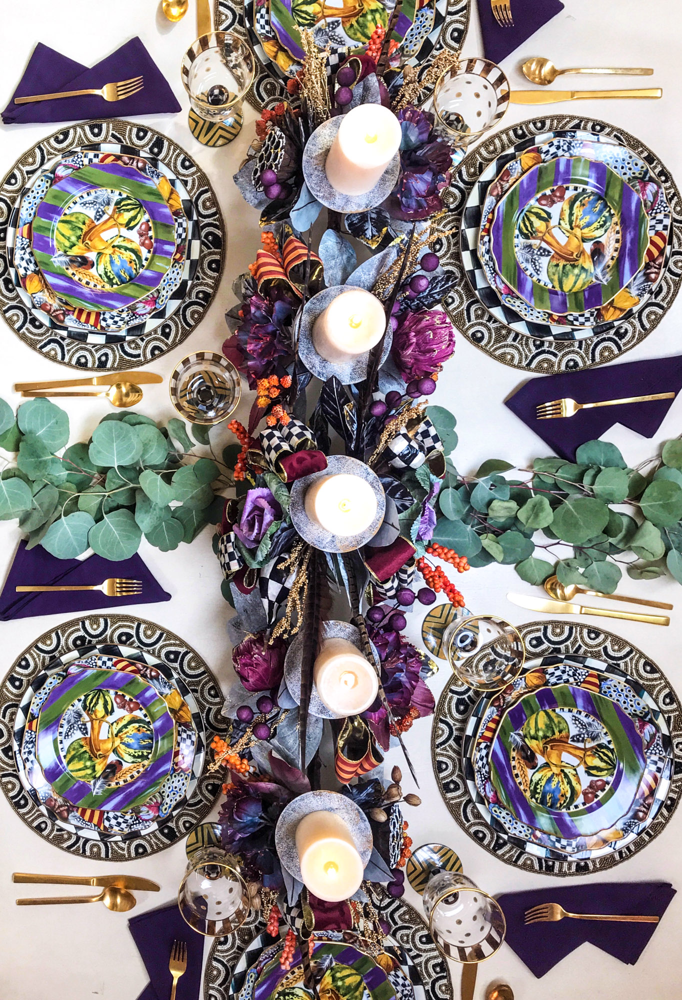 This cranberry chutney is not your traditional Thanksgiving side dish! Chipotle peppers and adobo sauce give this cranberry chutney a little kick - a touch of heat that works so well with the sweet. As a side or spread on sandwiches, it's perfect for the holidays! I howsweeteats.com #cranberry #chutney