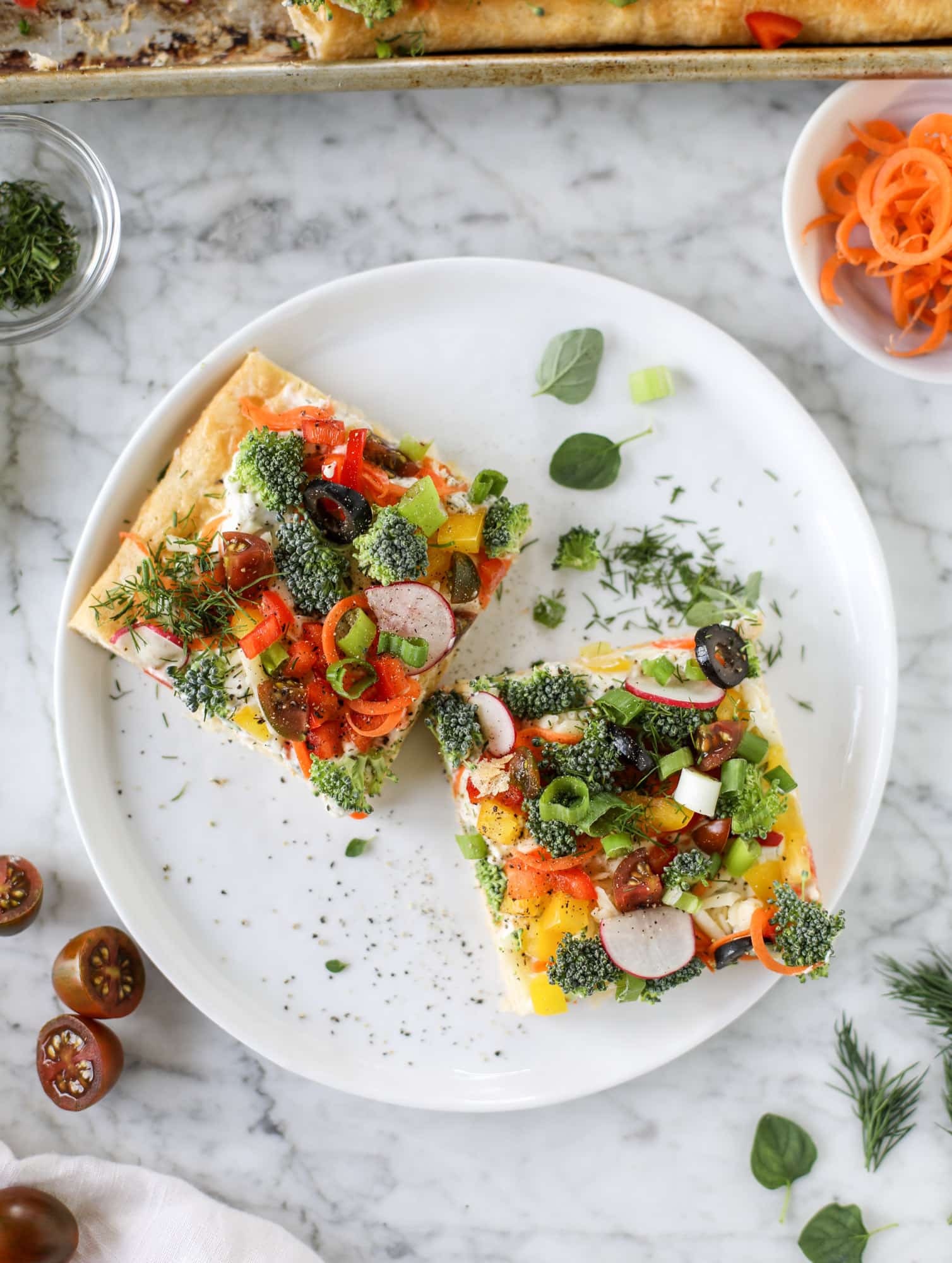 new year's eve cocktails and snacks I howsweeteats.com #newyearseve #recipes