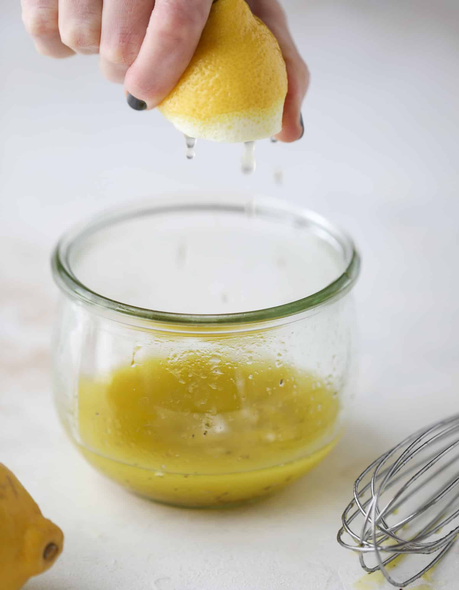 This mediterranean kale and quinoa salad is a copycat for the delicious Panera Bread Modern Greek Salad with Chicken. Super easy and satisfying! I howsweeteats.com #mediterranean #kalesalad