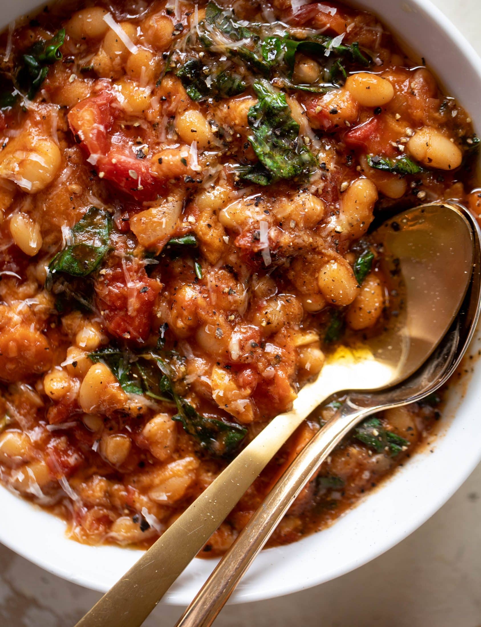 This tuscan tomato bread soup is super hearty, satisfying and delicious! Leftovers are a hit and you will find yourself craving this in the cooler months.