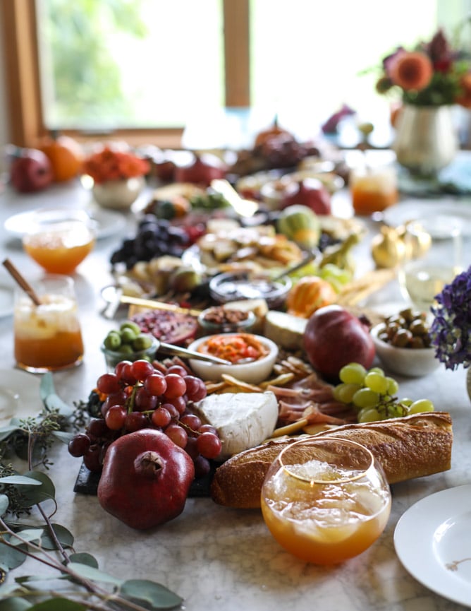 Sharing my 2019 Thanksgiving menu, all the kitchen tools that help me pull it off and the timeline from a month out! Organization freaks unite!