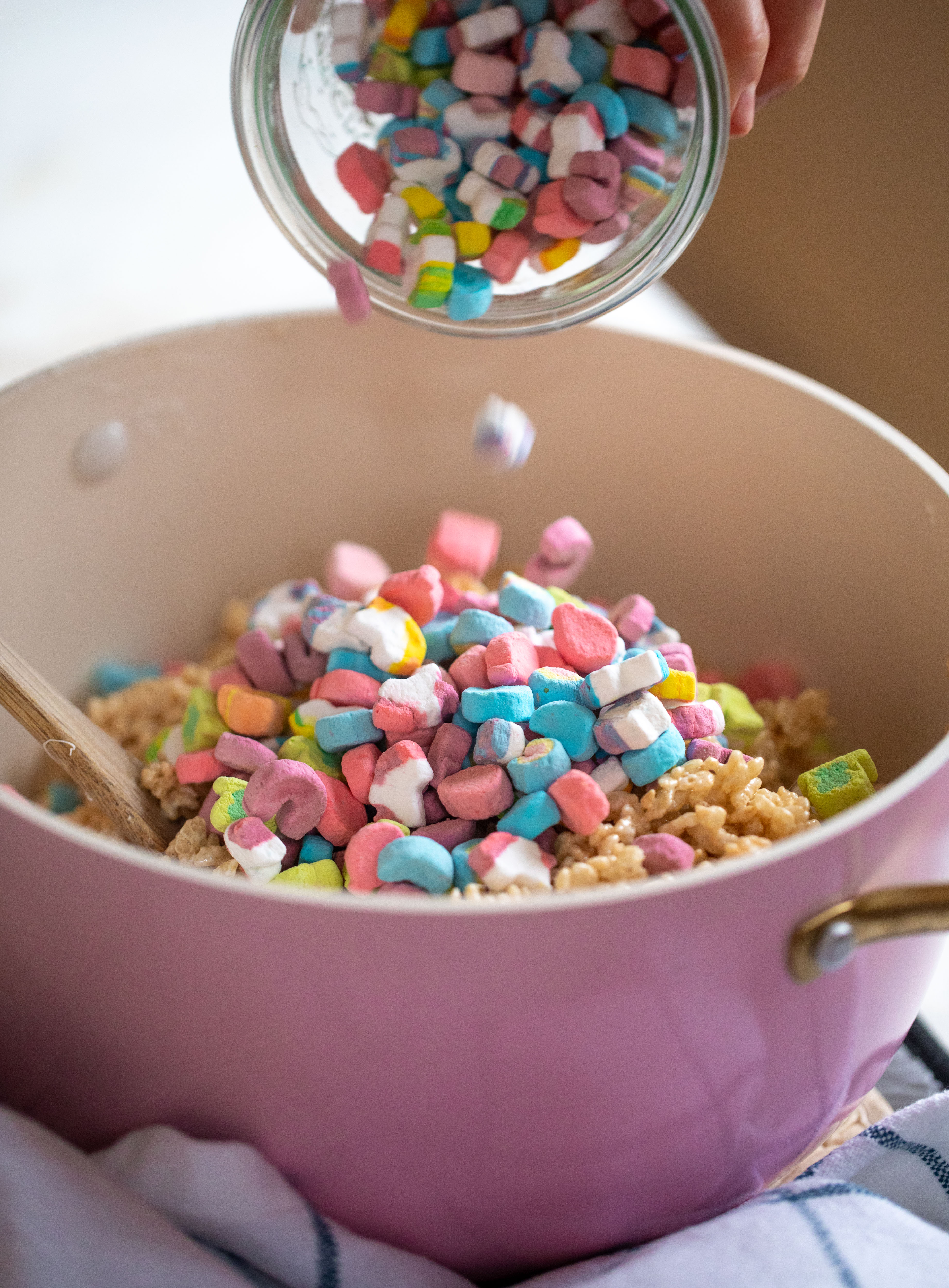 These lucky charms rice krispie treats are a throwback recipe to one of my favorite childhood treats! Here's a little festive twist for Saint Patrick's Day.