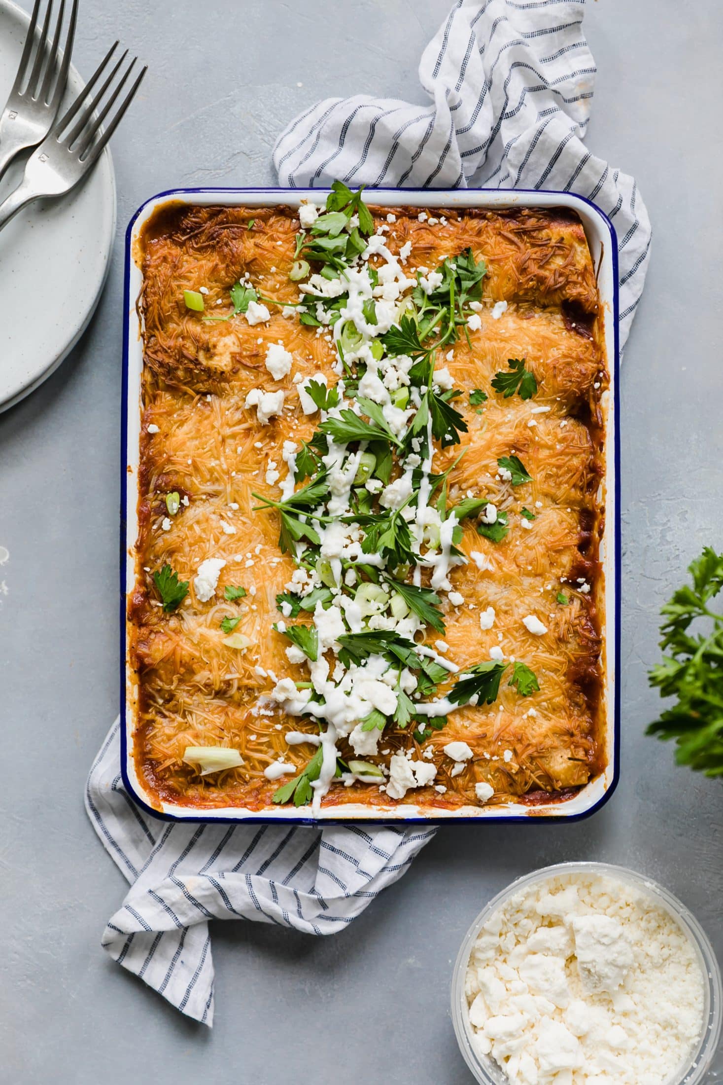 BBQ chicken enchiladas I howsweeteats.com #chicken #enchiladas #bbq