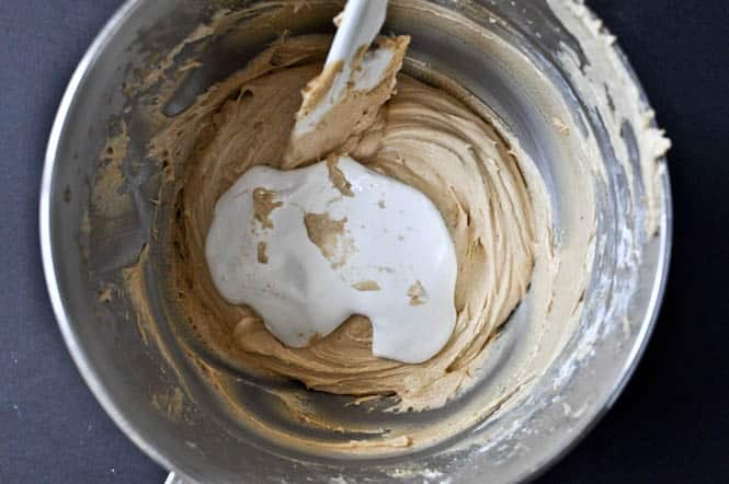 Fluffernutter Cupcakes I howsweeteats.com Fluffernutter Cupcakes I howsweeteats.com